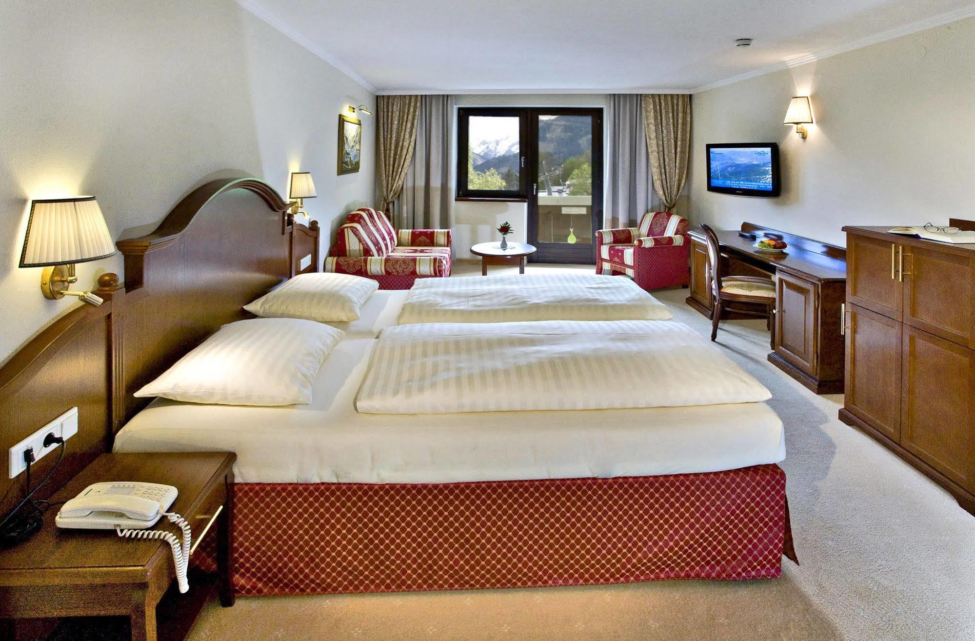 Hotel Berner Zell am See Habitación foto